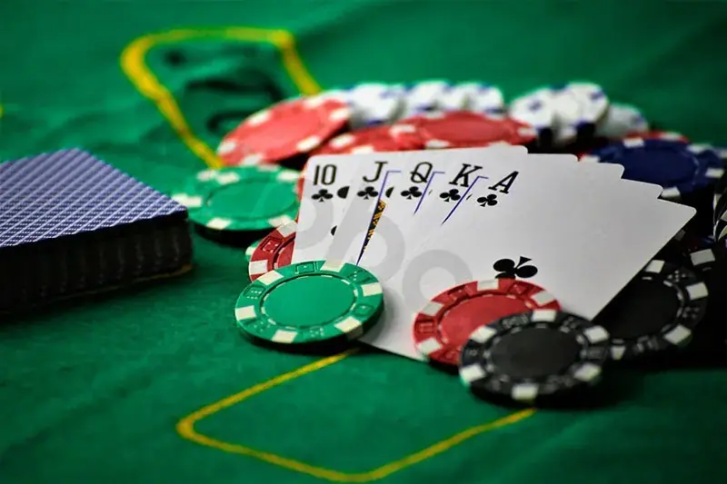 Glory poker game